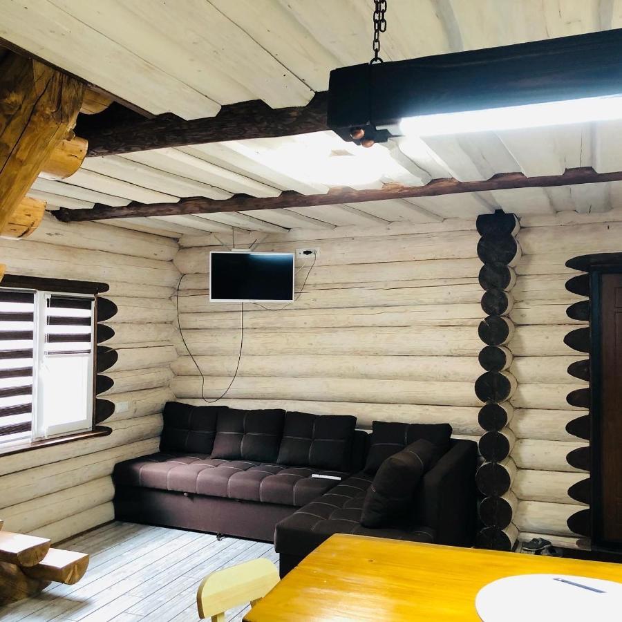 У Віти Котедж4 Synevyrsʼka Polyana Exterior foto